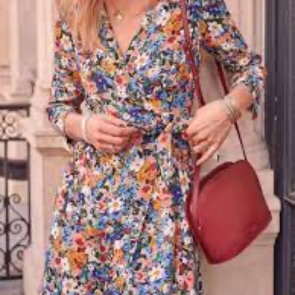 NADIA DRESS- Floral - Picture 2 of 7